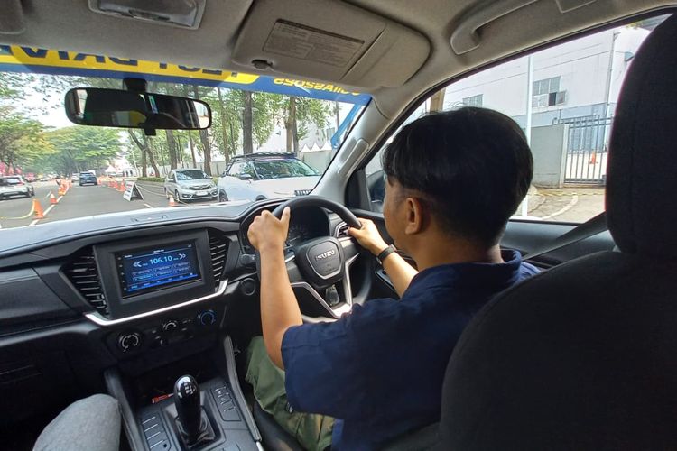 Impresi awal jajal New Isuzu mu-X 4WD di GIIAS 2025