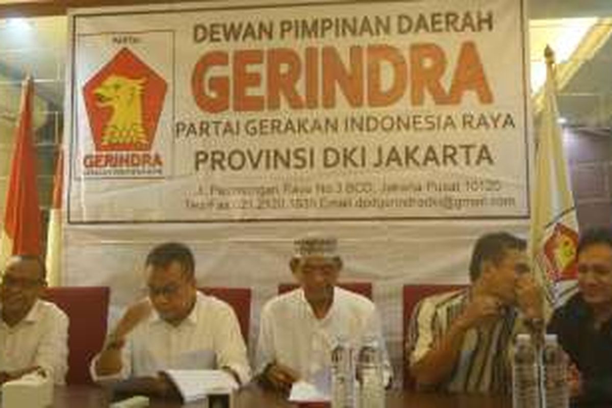 Ketua DPD Partai Gerindra DKI Jakarta Mohamad Taufik umumkan pengerucutan tiga nama bakal calon gubernur DKI di Kantor DPD Partai Gerindra DKI, Jalan Pecenongan, Selasa (26/4/2016). 