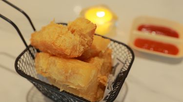 Ternyata Gampang, Ini Trik Bikin Singkong Goreng Renyah Merekah Sempurna