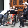 Sule Jenguk Artis yang Sedang Sakit, Dorce sampai Tukul Arwana