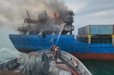 Kapal Kargo KM Alexindo 8 Terbakar di Teluk Jodoh, 1 ABK Luka Bakar