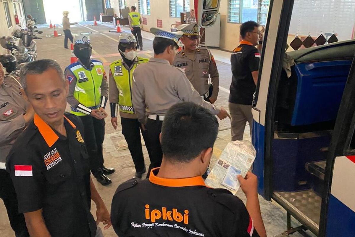 Ramp Check Jelang Nataru, Polda Jateng Temukan Ban Bus Aus