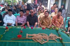 Wayang Suket Ikut Dimakamkan bersama Jenazah Ki Slamet