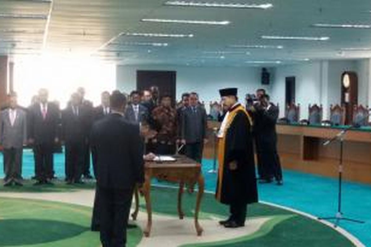 Erwin Riyanto dilantik menjadi Deputi Gubernur Bank Indonesia