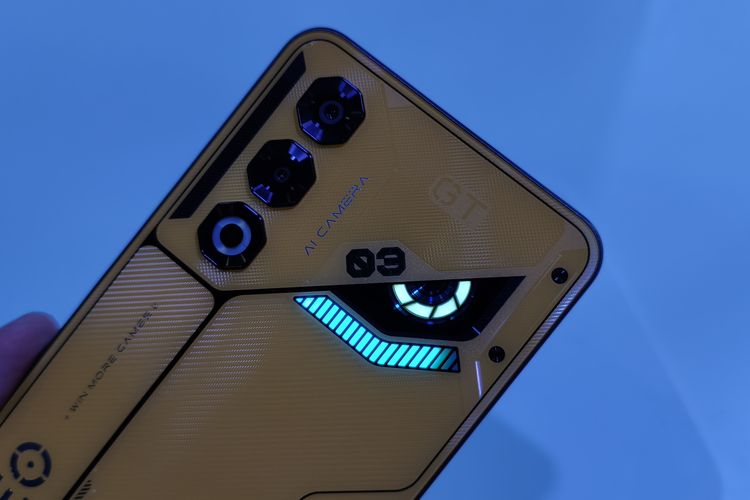 RGB Lighting di Nubia Neo 3 GT 5G di acara MWC 2025 yang dihadiri KompasTekno, Senin (3/3/2025).