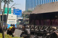 Selasa Siang, Jalan Gatot Soebroto Jaksel Masih Macet Imbas Kecelakaan "Dump Truck" 