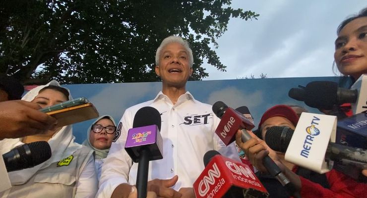 Soal Gerakan 4 Jari, Ganjar: Tunggu Dulu, Kita Enggak Tergesa-gesa