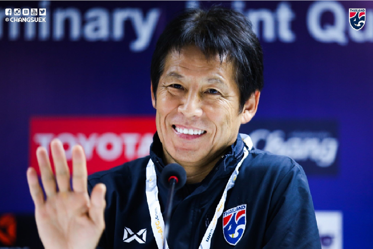 Pelatih Timnas Thailand saat ini Akira Nishino