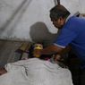 Kisah Pilu Koestomo Si Tukang Sepatu, Tak Lagi Bekerja karena Merawat Anak dan Istrinya yang Lumpuh