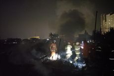 Kebakaran di Cilincing, 8 Rumah Hangus Terbakar