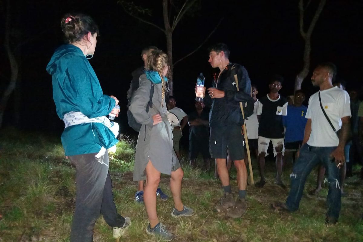 Andalkan Google Maps, 4 Pendaki Perancis Tersesat di Gunung Egon NTT