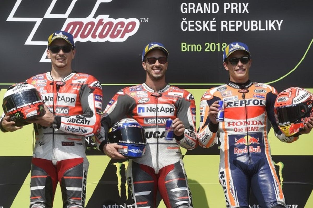 Andrea Dovizioso memenangi balapan GP Ceko, unggul atas Jorge Lorenzo dan Marc Marquez di Sirkuit Brno, 5 Agustus 2018. 