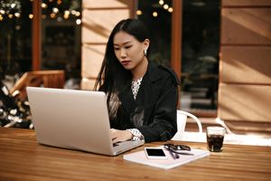 10 Kebiasaan yang Dihindari Orang dengan Ketajaman Mental Tinggi