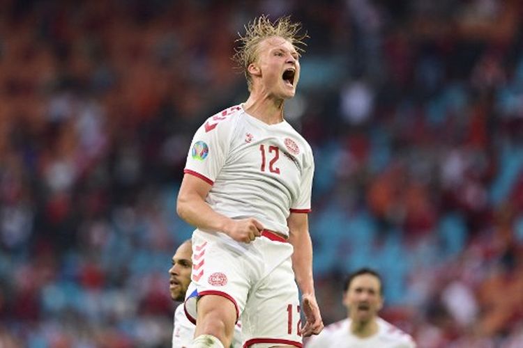 Ekspresi Kasper Dolberg seusai mencerak gol pada laga 16 besar Euro 2020 yang mempertemukan Wales vs Denmark di Johan Cruyff Arena, Amsterdam, Belanda, pada Sabtu (26/6/2021) malam WIB.