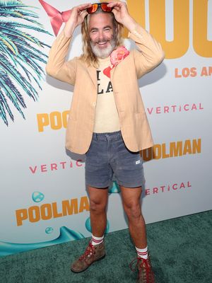 Aktor Chris Pine ketika menghadiri premier Poolman di Los Angeles, California, AS, Selasa (24/4/2024).