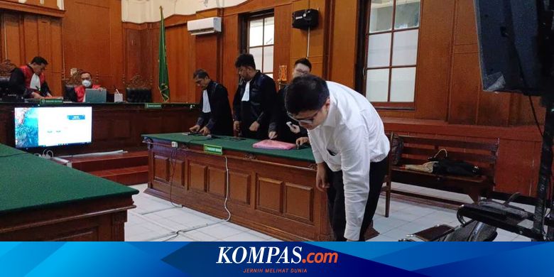 PN Surabaya Vonis Bebas Anak Anggota DPR Terdakwa Pembunuhan Pacarnya