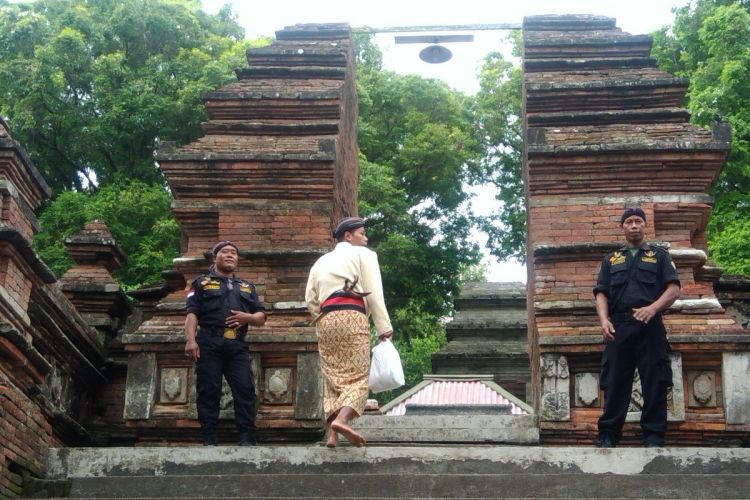 Makam Raja Imogiri di Kabupaten Bantul, DI Yogyakarta menjadi salah satu destinasi wisata andalan untuk menarik kunjungan wisatawan mancanegara Foto diambil beberapa waktu lalu.