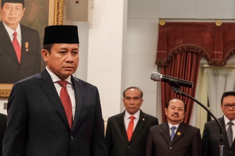 Kepala Bakamla Laksamana Madya Aan Kurnia saat dilantik Presiden Jokowi, Rabu (12/2/2020).