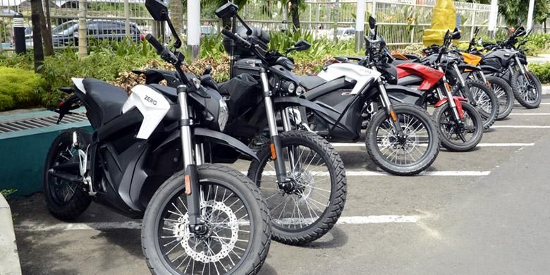 Deretan sepeda mtoor listrik dari Zero Motorcycles yang akan dipasarkan oleh PT Garansindo Technologies.