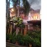 Diduga Korsleting Listrik, Rumah Dua Lantai di Duren Sawit Terbakar