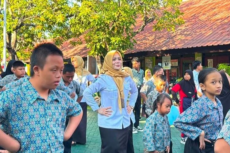 30 Murid Baru SLBN Sumbawa Dibekali Keterampilan Khusus 