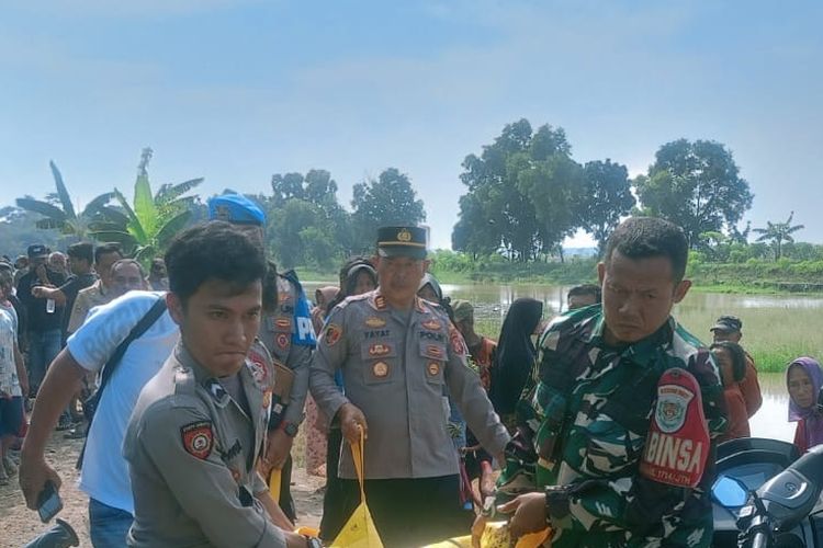 Mayat Pria Ditemukan Mengambang di Aliran Sungai Cibuaya Majalengka