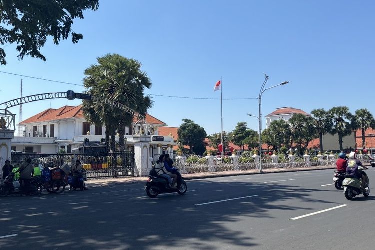 Demo Mahasiswa di Surabaya, Polisi Sebar Anggota Amankan Arus Lalu Lintas
