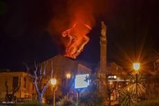 Letusan Gunung Berapi Etna Terangi Langit Malam dengan Tinggi Lava Lebih dari 1.500 Meter