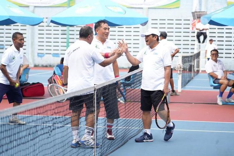 Turnamen Tenis Kemitraan yang diselenggarakan oleh Koperasi Jasa BPJS Kesehatan bersama ATMI pada Minggu (25/11/2023) 
