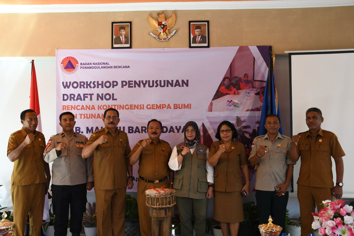 Pemerintah Kabupaten (Pemkab) Maluku Barat Daya (MBD) melalui Badan Penanggulangan Daerah (BPBD) menggelar Workshop Penyusunan Draft Nol Rencana Kontinjensi Gempa Bumi dan Tsunami di Hotel Golden Nusantara, Desa Wakarleli, Selasa, 11/4/2023.