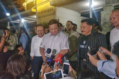 Kelakar Prabowo yang Dietnya Gagal Usai Bertemu Hendropriyono