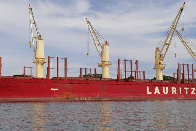 A cargo ship which sailed from India berthed at Indonesia's port of Tanjung Intan in Cilacap, Central Java.  It was reported that 13 out of the total 20 crew members have tested positive for Covid-19.