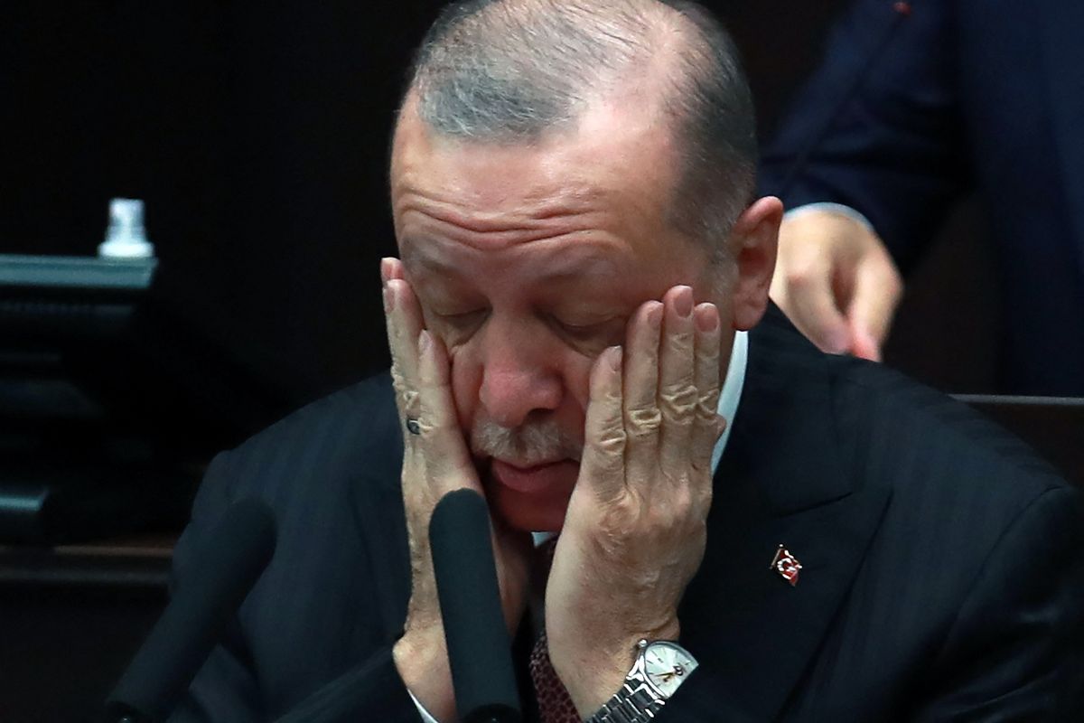 Presiden Turki Recep Tayyip Erdogan saat berbicara di pertemuan partainya, AK Party, di Grand National Assembly of Turkey (GNAT), Ankara, pada 21 April 2021.