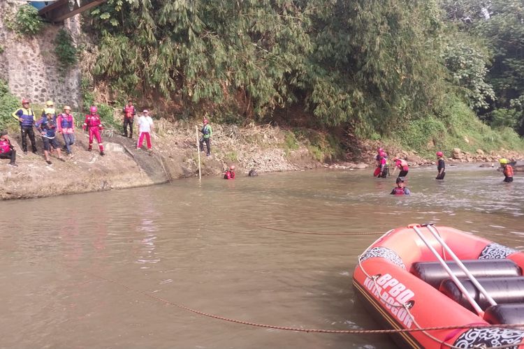 Pencarian Hari Ketujuh, ASN Kota Bogor Hanyut di Sungai Cisadane Belum Ditemukan