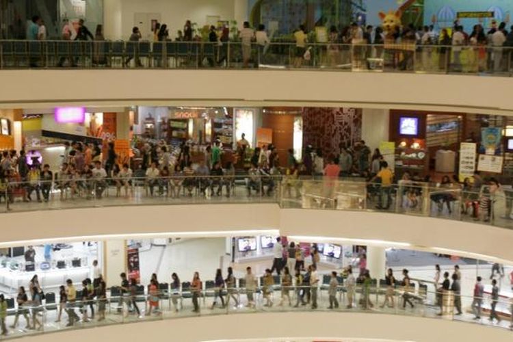 Gaji Masuk Langsung Belanja? Begini Cara Gen Z Memberi Self-Reward