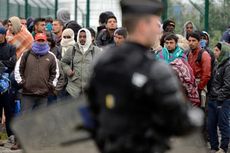 Ratusan Imigran Afrika Baku Hantam di Calais, 51 Luka