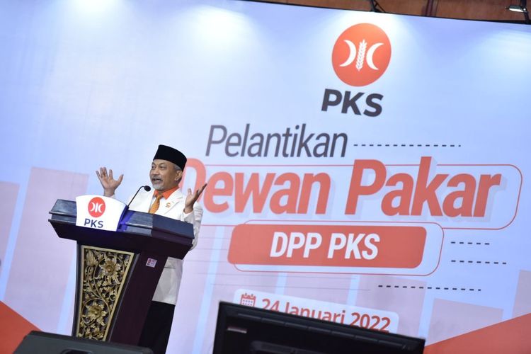 Presiden Partai Keadilan Sejahtera (PKS) Ahmad Syaikhu dalam acara pelantikan Dewan Pakar PKS di Jakarta, Senin (24/1/2022).
