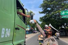 Operasi Zebra di Probolinggo, Polisi Juga Bagikan Masker dan Nasi Bungkus