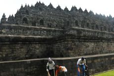 Jangan Buang Sampah Sembarangan di Candi Borobudur!