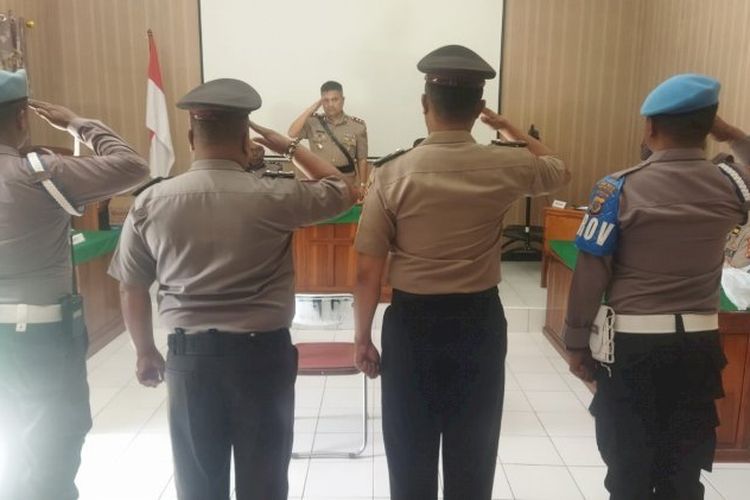 Anggota Polres Kupang Kota, saat menjalani sidang disiplin pelanggaran, Kamis (25/5/2023) 