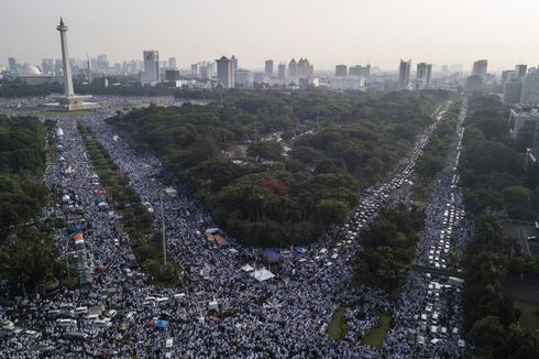 Peserta Reuni 212 Meninggal, Prabowo Sampaikan Dukacita, Anies Melayat