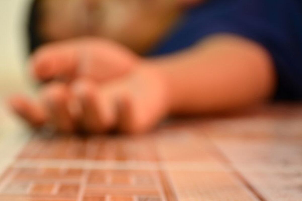 Ilustrasi tersengat listrik