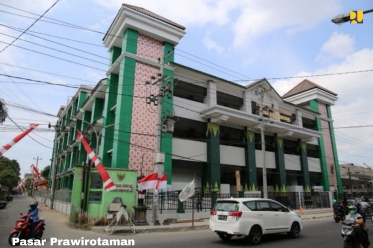 Pasar Prawirotaman di Daerah Istimewa Yogyakarta (DIY).