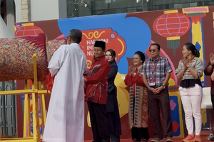 Menag Nasaruddin hingga Gubernur Sherly Pukul Bedug Buka Pawai Imlek Nusantara 2026