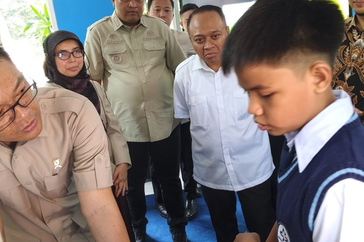Bertemu Menko PMK, Bocah di Bogor Pamerkan Game Ciptaannya 