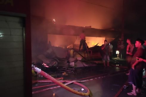 5 Bangunan Terbakar di Pasar Lhoksukon, 2 Orang Diperiksa Polisi