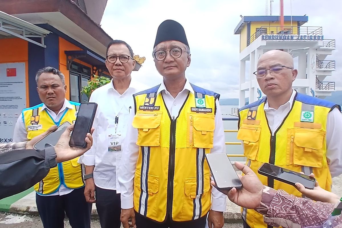 Menteri Pekerjaan Umum (PU) Dody Hanggodo saat ditemui di Bendungan Jatigede, Sumedang, Jawa Barat pada Senin (20/1/2025).