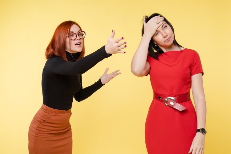 7 Ciri Orang Problematik Menurut Psikologi, Suka Menyalahkan Orang Lain