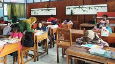 Tak Masuk Dapodik, 1.000 Guru Honorer Ponorogo: Kami Ada tapi Tak Diakui