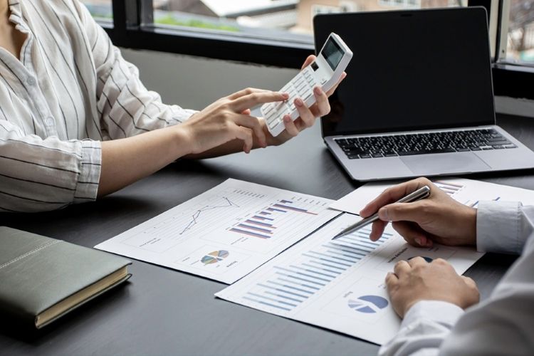 Di tengah dinamika sosial dan ekonomi yang terus berubah, strategi perusahaan mengapresiasi kinerja karyawannya pun kian bergeser. 